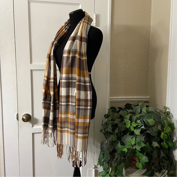 Soft Plaid Scarf With Armholes & Tassel Hem - Picture 8 of 11